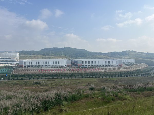 辉煌国际 四川绵阳798亩“航空港”攻坚正酣！看“国之重器”如何孵化产业新城｜万千气象看四川